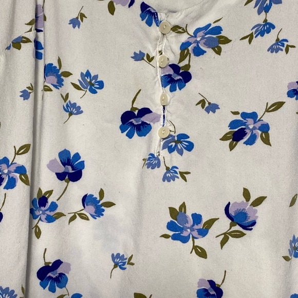 White and Blue Floral Blouse - Picture 2 of 4
